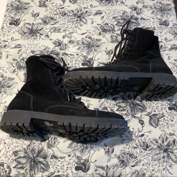 LUCKY  BRAND Sz 9.5 Suede Boots with Laces and Zipper Closures - Picture 3 of 10